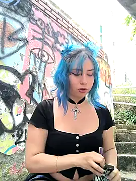 Snapshot of GerallFoxxx chatting on 12-15-24, 01:22 GerallFoxxx online show from 12-15-24, 01:22