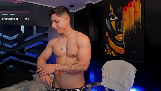 Johan Williams 07 online show from 03-27-26, 05:35