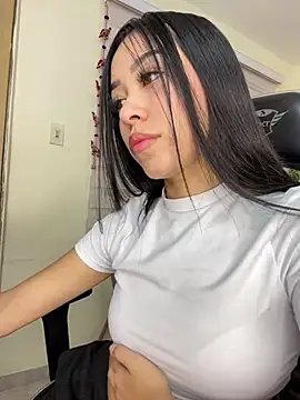 Starliee   online show from 02-18-25, 11:41