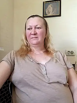 blondyaguar online show from 09-12-25, 10:59