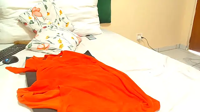 19bootylicious online show from 09-25-25, 06:28