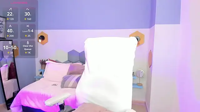 Snapshot of Chloe_fischer_ chatting on 11-13-25, 03:55 Chloe fischer online show from 11-13-25, 03:55