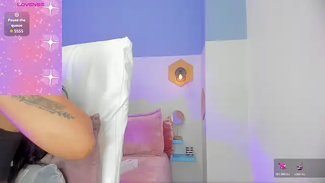 Chloe fischer  online show from 05-25-26, 03:18