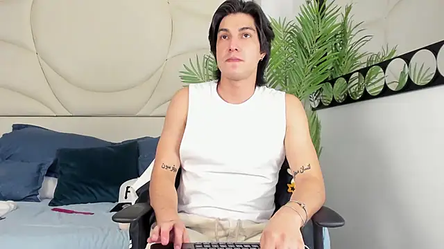 Karimferrer online show from 10-24-25, 09:00