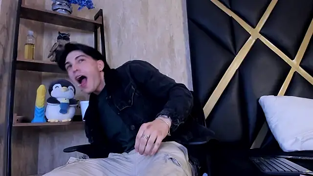 Snapshot of Karimferrer chatting on 03-15-26, 04:29 Karimferrer online show from 03-15-26, 04:29