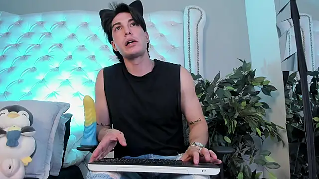 Snapshot of Karimferrer chatting on 03-24-26, 03:33 Karimferrer online show from 03-24-26, 03:33