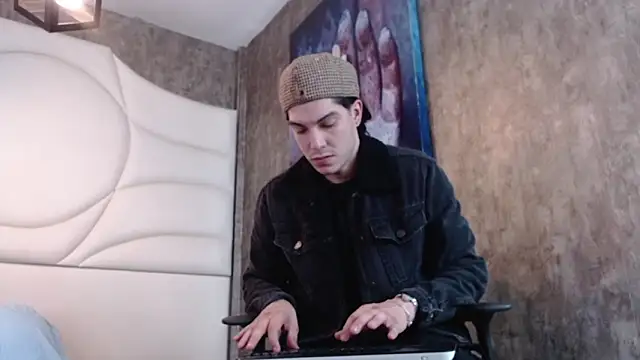 Snapshot of Karimferrer chatting on 03-28-26, 02:55 Karimferrer online show from 03-28-26, 02:55