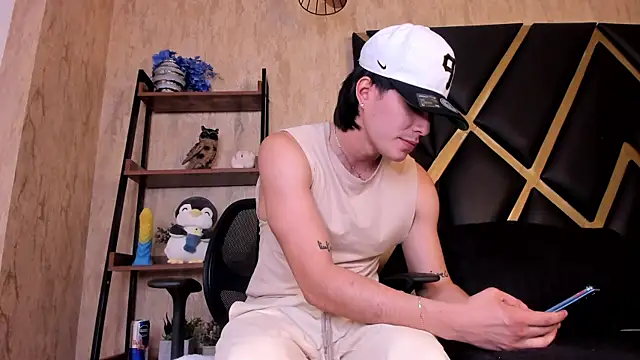 Snapshot of Karimferrer chatting on 04-10-26, 03:34 Karimferrer online show from 04-10-26, 03:34