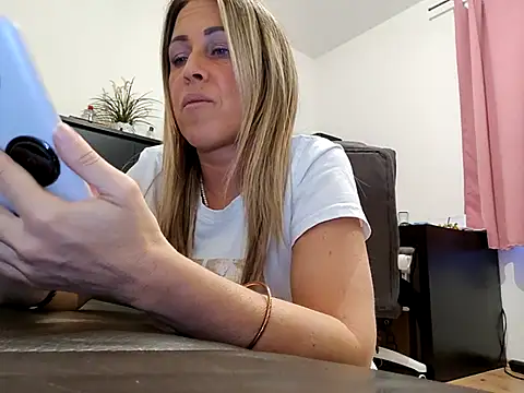 sweethotmilf888 online show from 03-18-25, 05:10