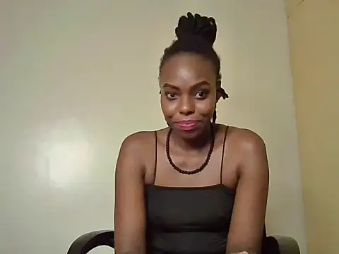 Snapshot of naughty_ebony-queen chatting on 12-20-24, 03:31 naughty ebony-queen online show from 12-20-24, 03:31