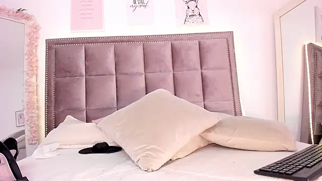 Kimm khalifa online show from 01-17-25, 02:08