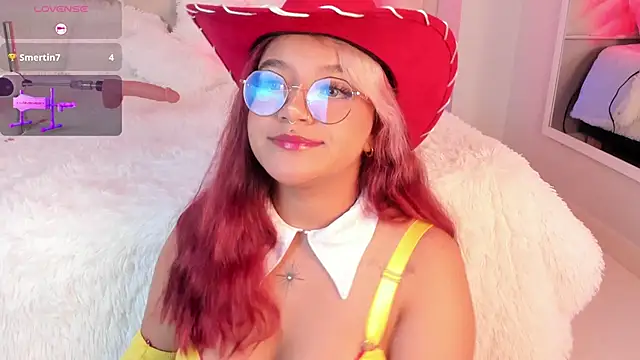 Snapshot of Sally__Walker chatting on 01-10-25, 03:07 Sally Walker online show from 01-10-25, 03:07