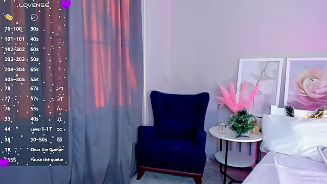 Snapshot of Elis_Fox chatting on 01-08-25, 10:04 Elis Fox online show from 01-08-25, 10:04