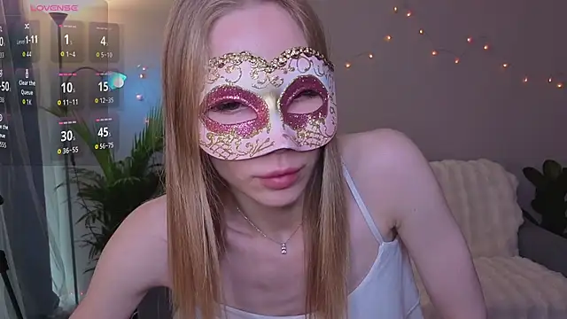 Snapshot of Elis_Fox chatting on 09-21-25, 11:12 Elis Fox online show from 09-21-25, 11:12