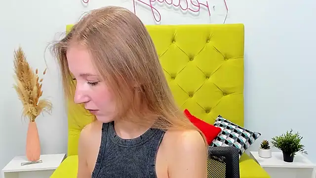 Snapshot of LolaWilsons chatting on 01-13-26, 07:24 LolaWilsons online show from 01-13-26, 07:24