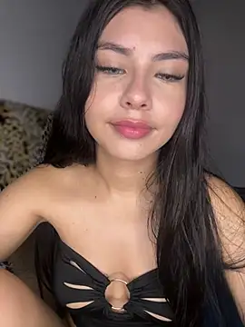 Snapshot of hurrem_18 chatting on 03-26-26, 08:03 hurrem 18 online show from 03-26-26, 08:03