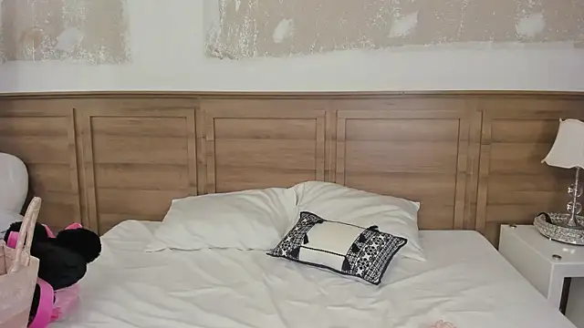 Snapshot of Amber_Rush_ chatting on 01-15-26, 12:37 Amber Rush online show from 01-15-26, 12:37