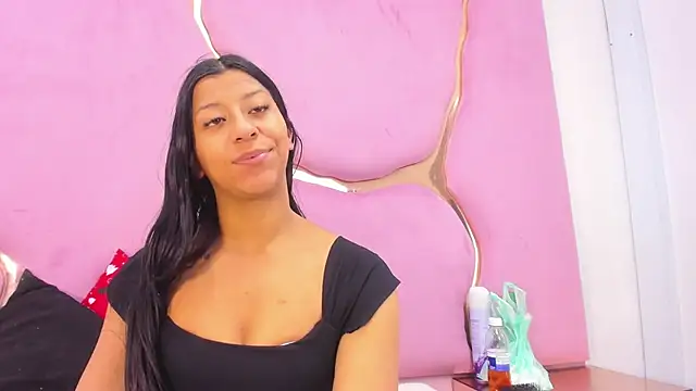 Snapshot of VaneLin18 chatting on 11-01-25, 08:44 VaneLin18 online show from 11-01-25, 08:44