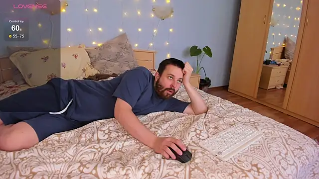 NikkiNSerdron online show from 01-15-25, 08:09