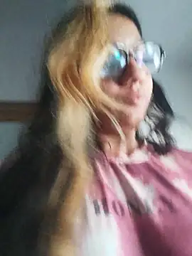 Snapshot of blvckbabyweed07 chatting on 04-01-26, 11:33 blvckbabyweed07 online show from 04-01-26, 11:33