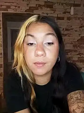 Snapshot of blvckbabyweed07 chatting on 04-05-26, 09:01 blvckbabyweed07 online show from 04-05-26, 09:01