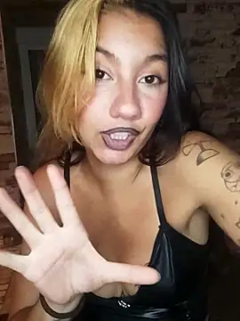 Snapshot of blvckbabyweed07 chatting on 04-10-26, 11:20 blvckbabyweed07 online show from 04-10-26, 11:20