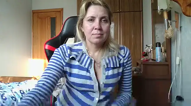 IrinaB1 online show from 02-25-25, 01:39