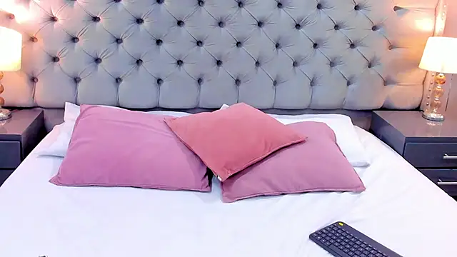 SamantaG online show from 03-13-25, 12:46