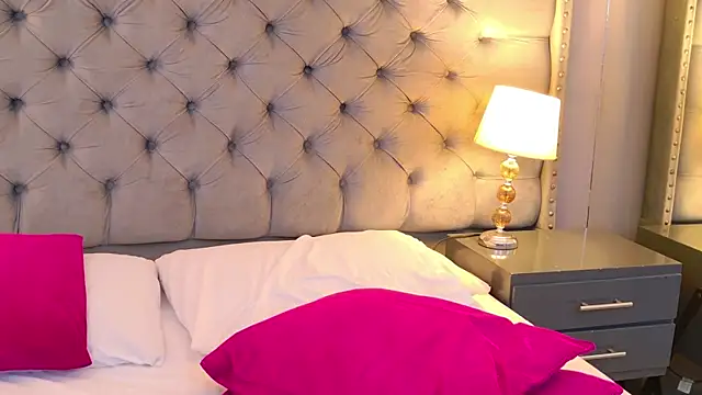 SamantaG online show from 03-18-26, 03:15