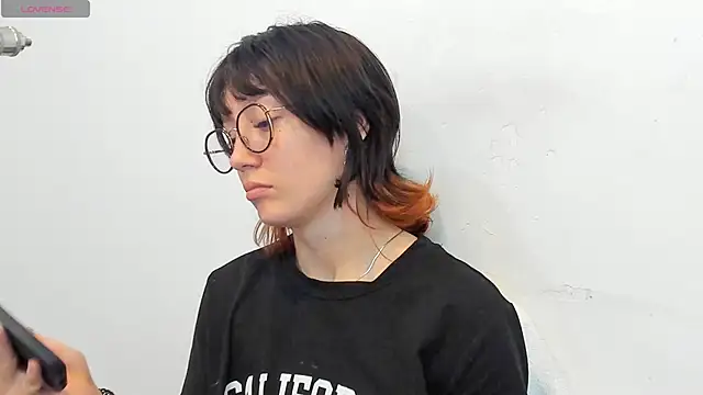 lizzy davis 1 online show from 02-25-26, 03:49