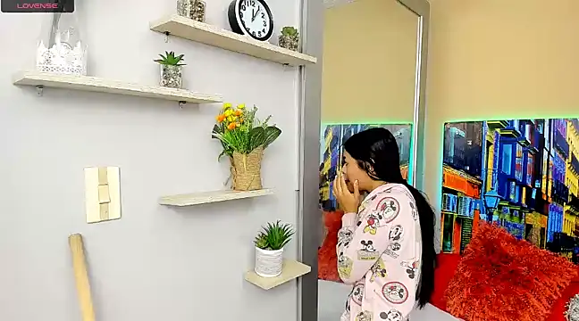 CristalLoren online show from 02-06-25, 11:43