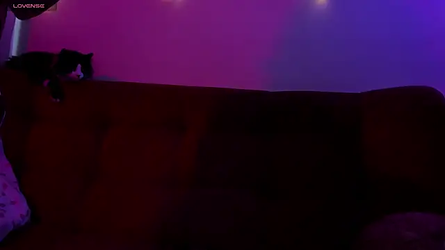 Snapshot of ohpetitemuse chatting on 11-19-25, 03:23 ohpetitemuse online show from 11-19-25, 03:23