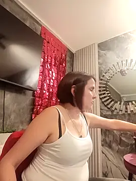 IsisBlake online show from 12-17-25, 06:36