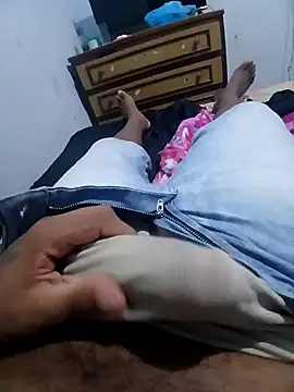 Snapshot of morenogts69 chatting on 01-24-25, 11:37 morenogts69 online show from 01-24-25, 11:37