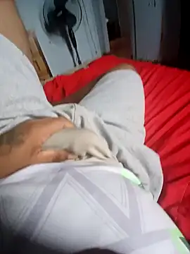 Snapshot of morenogts69 chatting on 02-02-25, 06:10 morenogts69 online show from 02-02-25, 06:10