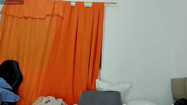 lilybaudyn  online show from 07-13-26, 08:50
