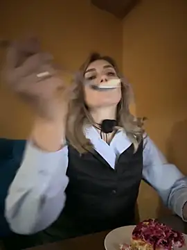 Snapshot of Crazy-Rosa chatting on 01-31-25, 02:49 Crazy-Rosa online show from 01-31-25, 02:49