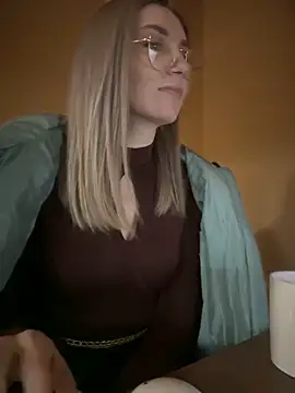 Snapshot of Crazy-Rosa chatting on 02-07-25, 04:14 Crazy-Rosa online show from 02-07-25, 04:14