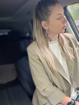 Crazy-Rosa online show from 04-16-26, 06:14