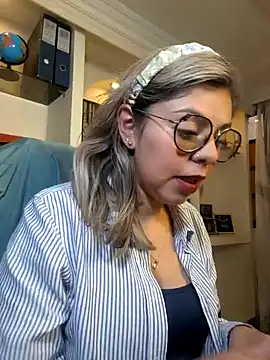 Snapshot of Cata_Office-12 chatting on 12-28-24, 03:15 Cata Office-12 online show from 12-28-24, 03:15