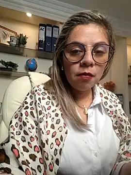 Snapshot of Cata_Office-12 chatting on 03-12-25, 07:59 Cata Office-12 online show from 03-12-25, 07:59