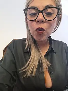 Snapshot of Cata_Office-12 chatting on 11-04-25, 02:49 Cata Office-12 online show from 11-04-25, 02:49