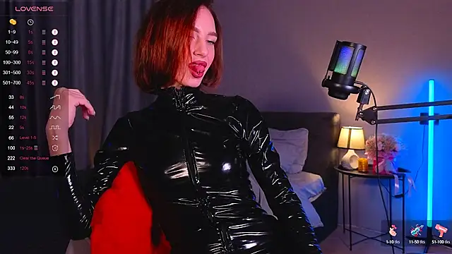 Snapshot of GeraTender1 chatting on 10-11-25, 07:29 GeraTender1 online show from 10-11-25, 07:29