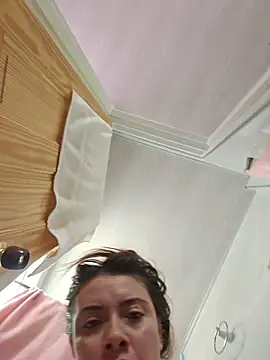 valery mora online show from 11-21-25, 06:17