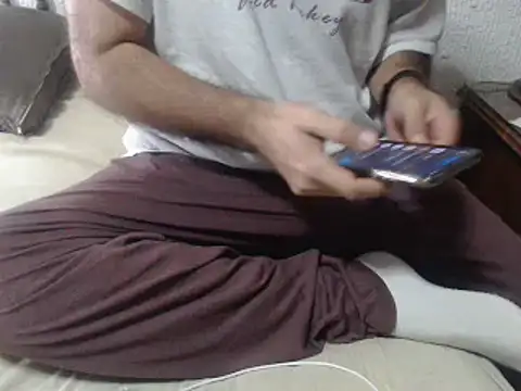 Snapshot of lover_camer chatting on 02-14-25, 11:53 lover camer online show from 02-14-25, 11:53