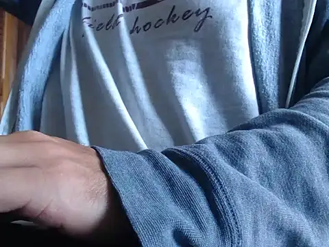 Snapshot of lover_camer chatting on 02-17-26, 04:57 lover camer online show from 02-17-26, 04:57