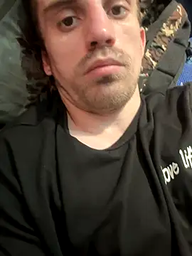 Snapshot of baby23boy chatting on 11-03-25, 08:32 baby23boy online show from 11-03-25, 08:32