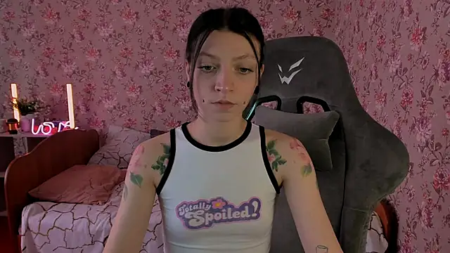 Lolly Haze online show from 11-25-25, 04:23