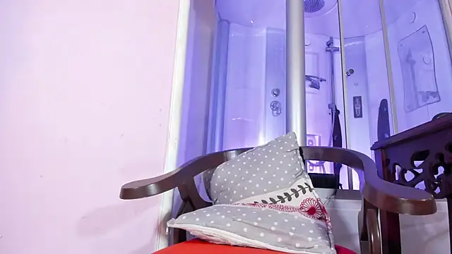 sexy-luna-star-ts online show from 12-03-25, 06:28