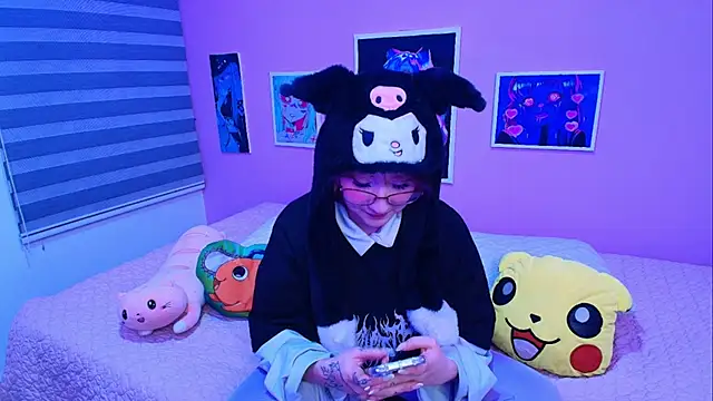 Miwa violet online show from 01-13-26, 03:45